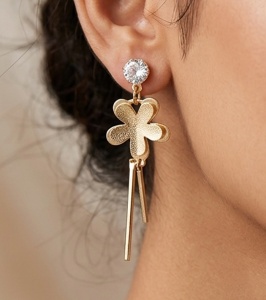 flower earing golden 4